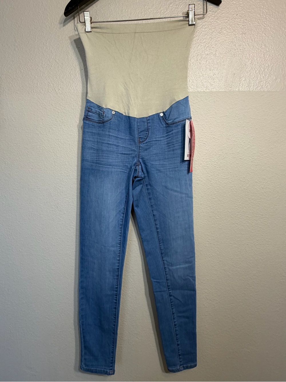 Light Blue Maternity Curvey Ankle Jeans with Cream Waist Panel small NEW